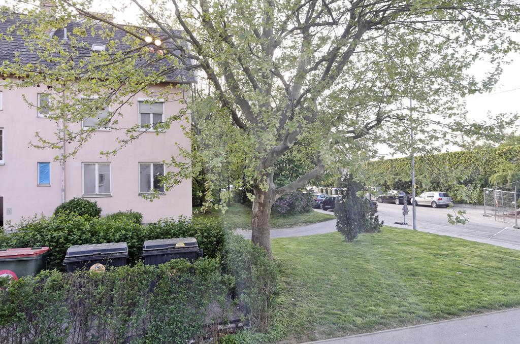 Manu Apartment Hennersdorf Zimmer foto